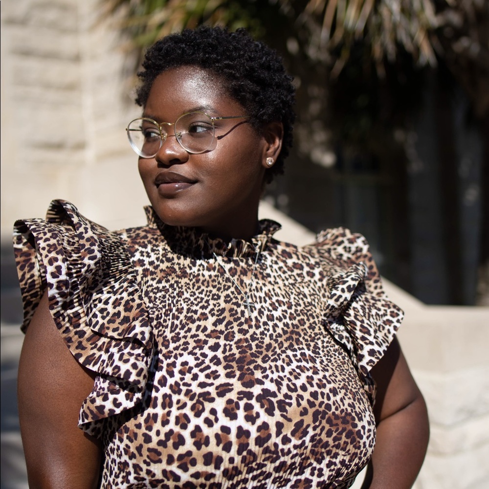 Meet your Posher, MJ